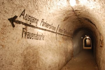 13.00h 75 Minuten im Luftschutz